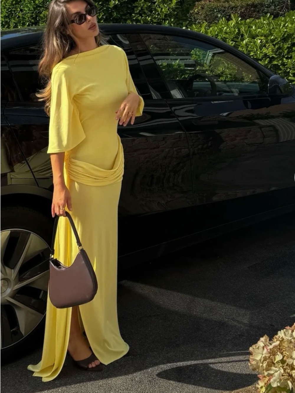 Elegant Yellow Maxi Dress with Cape Sleeve - Picture 4 of 7